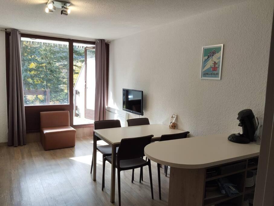 Appartement Idealement Situe Saint-Chaffrey Eksteriør bilde